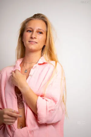 Annesophie Linn OnlyFans Leaked Free Thumbnail Picture - #FnDt2zsuMb