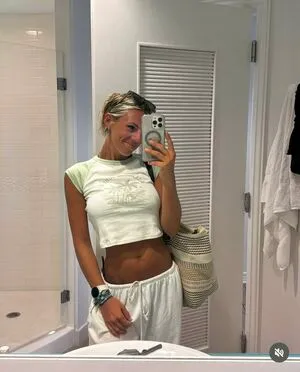 Annie Agar OnlyFans Leaked Free Thumbnail Picture - #Fn1ONQ6moe