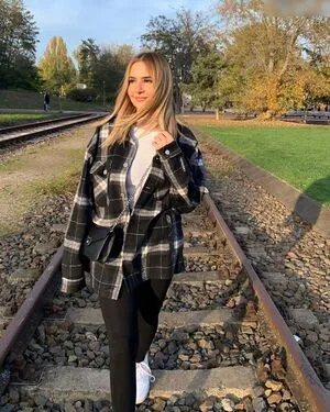 Annie Bny OnlyFans Leaked Free Thumbnail Picture - #psnyVJHYok