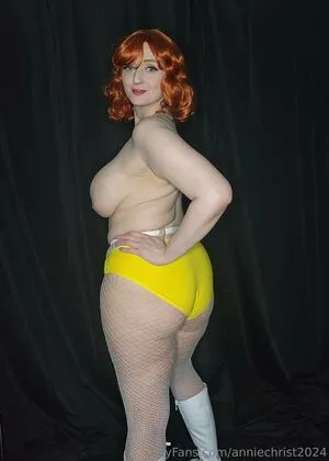 Annie Christ OnlyFans Leaked Free Thumbnail Picture - #YNGIvsMEaw