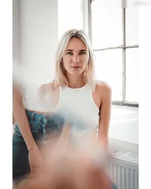Annie Hoffmann OnlyFans Leaked Free Thumbnail Picture - #4VgYsZ7rJM