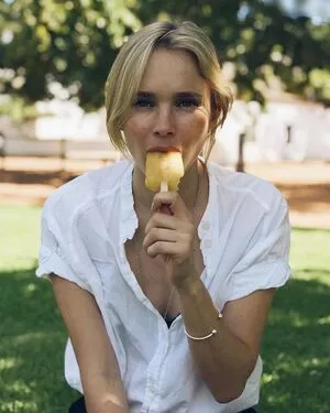 Annie Hoffmann OnlyFans Leaked Free Thumbnail Picture - #iMC54vFMG7
