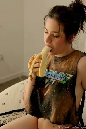 Annie Jay OnlyFans Leaked Free Thumbnail Picture - #tlUJmGmy2i