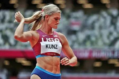 Annie Kunz OnlyFans Leaked Free Thumbnail Picture - #48Ff6sp6c0