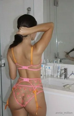Annie Millions OnlyFans Leaked Free Thumbnail Picture - #3IAZmAgePK