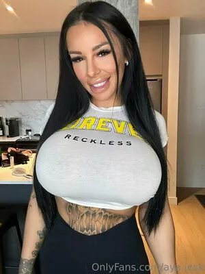 Annie Precourt OnlyFans Leaked Free Thumbnail Picture - #kwI0wUu4mo