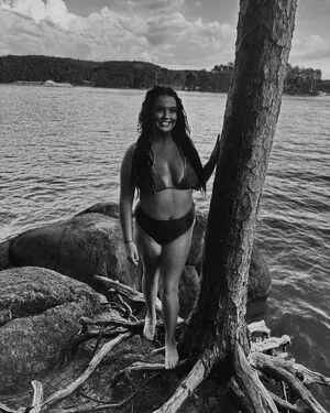 Annie Ruth Burchett OnlyFans Leaked Free Thumbnail Picture - #TWM3XtJEYX