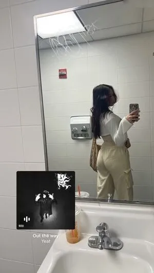 Annie Zheng Cellow111 OnlyFans Leaked Free Thumbnail Picture - #9gKOci4DsO