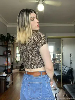Anniebacterialx OnlyFans Leaked Free Thumbnail Picture - #C9DzUnV6ft