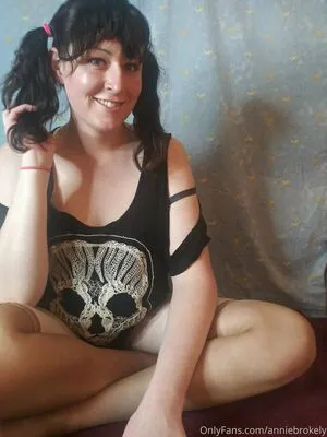 Anniebrokely OnlyFans Leaked Free Thumbnail Picture - #hjhux3nahW