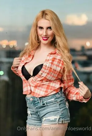 Anniechloesworld OnlyFans Leaked Free Thumbnail Picture - #L02lH8qKiY