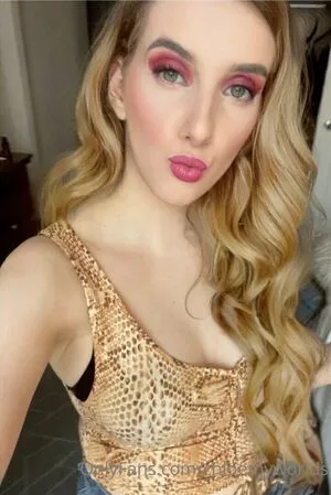 Anniechloesworld OnlyFans Leaked Free Thumbnail Picture - #NrBK9pzRya