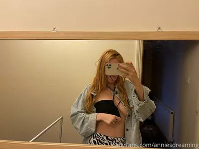 Annieecharlottefree OnlyFans Leaked Free Thumbnail Picture - #KUOjMr0WsA