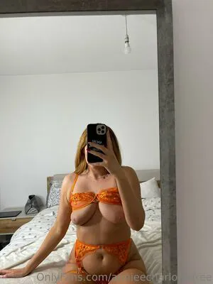 Annieecharlottefree OnlyFans Leaked Free Thumbnail Picture - #vcr6K4Rs9z