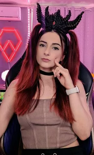 AnnieFuchsia OnlyFans Leaked Free Thumbnail Picture - #MsvcCcYnTW