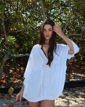 Annielavitte OnlyFans Leaked Free Thumbnail Picture - #K0BOVd2mca