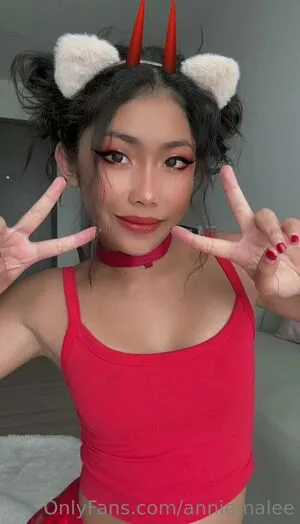 Anniemalee OnlyFans Leaked Free Thumbnail Picture - #UobAPSphtO