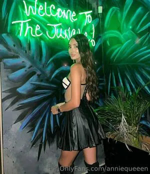 Anniequeeen OnlyFans Leaked Free Thumbnail Picture - #5Xy8TYhB68