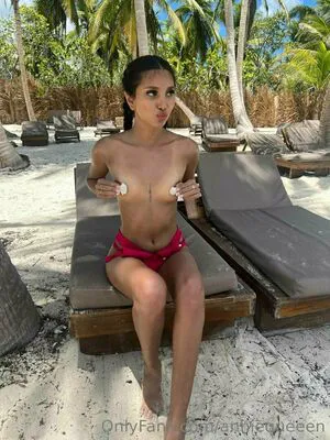 Anniequeeen OnlyFans Leaked Free Thumbnail Picture - #CMCsRBQuhE