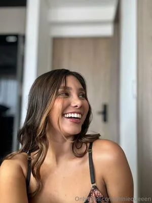 Anniequeeen OnlyFans Leaked Free Thumbnail Picture - #e3VOUGRBry