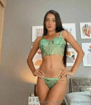 Anniequeeen OnlyFans Leaked Free Thumbnail Picture - #yjit4PHRNm