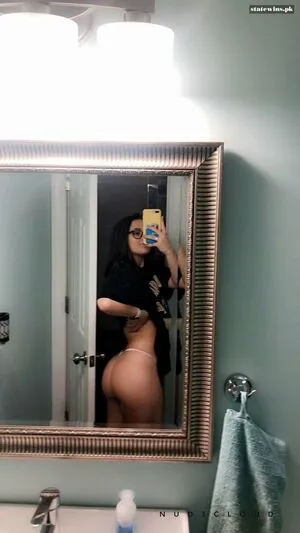 Annika Becker OnlyFans Leaked Free Thumbnail Picture - #VamwEUgged