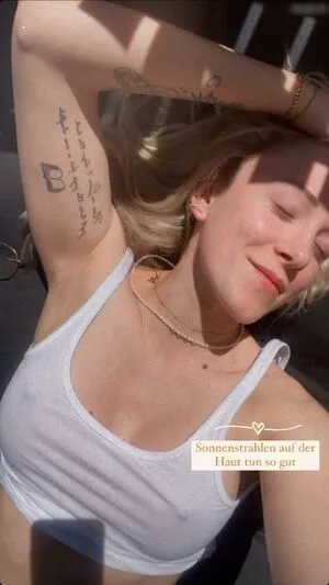 Annisophie OnlyFans Leaked Free Thumbnail Picture - #bb3bMQCLXd