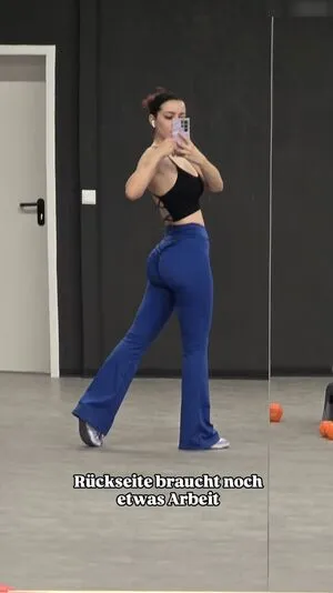 Annitheduck OnlyFans Leaked Free Thumbnail Picture - #AEasH2HRZZ