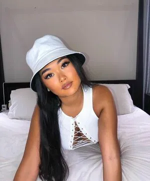 Annouveauriche OnlyFans Leaked Free Thumbnail Picture - #bEGGUvQLp4