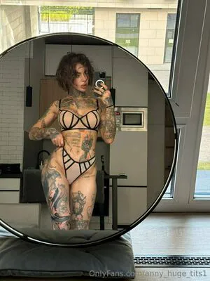 Anny Huge Tits1 OnlyFans Leaked Free Thumbnail Picture - #0SbjSoUjSg