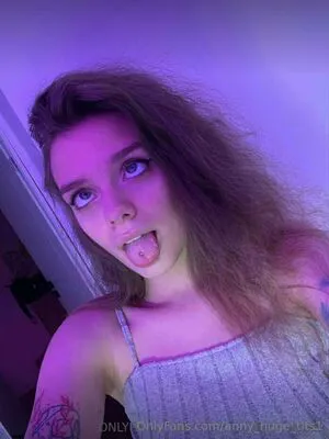 Anny Huge Tits1 OnlyFans Leaked Free Thumbnail Picture - #0no0DN6C65