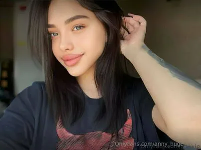 Anny Huge Tits1 OnlyFans Leaked Free Thumbnail Picture - #DvMjYtIfNh