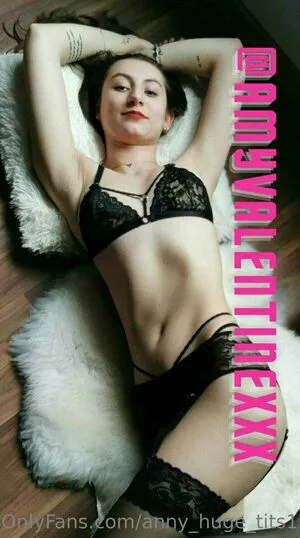Anny Huge Tits1 OnlyFans Leaked Free Thumbnail Picture - #Kh4AgJaAX9