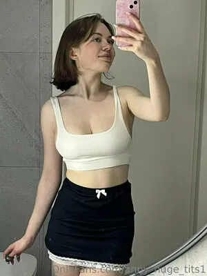 Anny Huge Tits1 OnlyFans Leaked Free Thumbnail Picture - #ab7wDj8kQ1