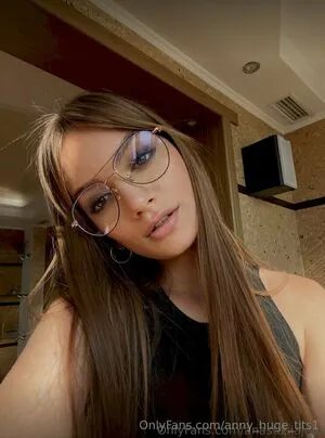Anny Huge Tits1 OnlyFans Leaked Free Thumbnail Picture - #bOGl3P6b3c