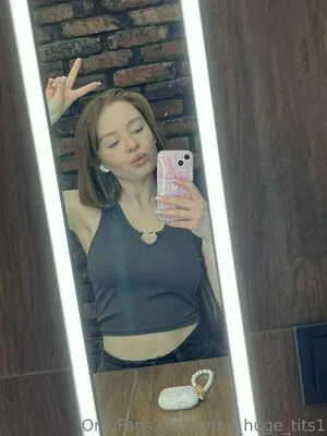 Anny Huge Tits1 OnlyFans Leaked Free Thumbnail Picture - #e0miZ6vkFO