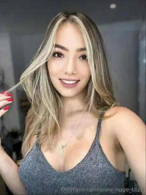 Anny Huge Tits1 OnlyFans Leaked Free Thumbnail Picture - #eyZ1s9Ubgf