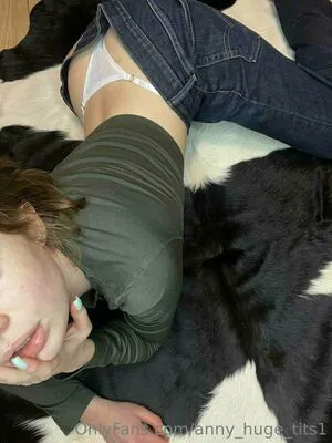 Anny Huge Tits1 OnlyFans Leaked Free Thumbnail Picture - #kvr1FGG6zv