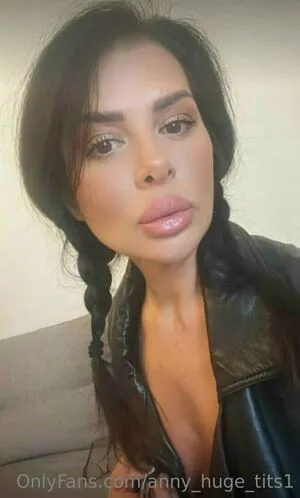 Anny Huge Tits1 OnlyFans Leaked Free Thumbnail Picture - #paQfNbBLAu