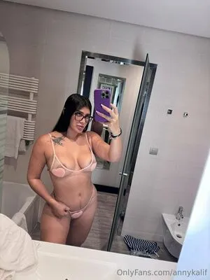 annykalif OnlyFans Leaked Free Thumbnail Picture - #IMiDaQXrQQ