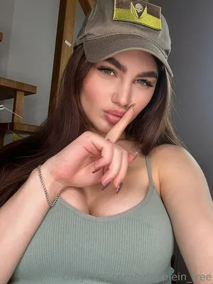 Annyplein Free OnlyFans Leaked Free Thumbnail Picture - #GsolCOTKgH