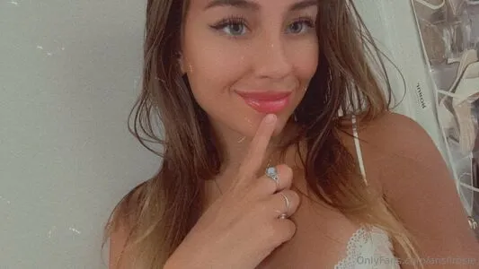 Anslirosie OnlyFans Leaked Free Thumbnail Picture - #3thiqfQN0r