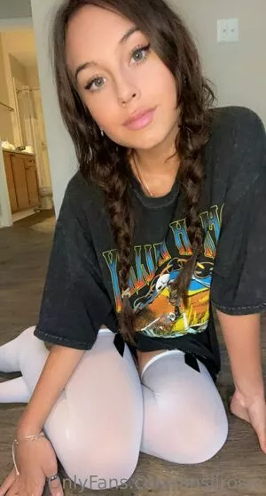 Anslirosie OnlyFans Leaked Free Thumbnail Picture - #6klQbSEe4d