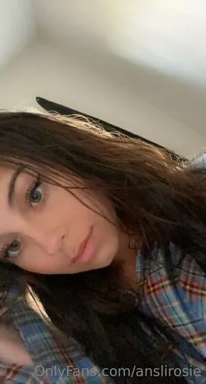 Anslirosie OnlyFans Leaked Free Thumbnail Picture - #AcQR4YlscZ