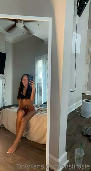Anslirosie OnlyFans Leaked Free Thumbnail Picture - #X4jSx2uJTs