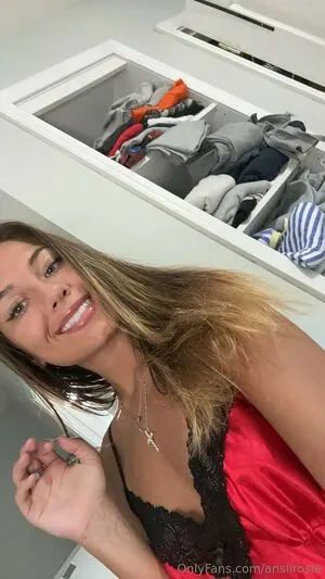 Anslirosie OnlyFans Leaked Free Thumbnail Picture - #ymJox6hB5n