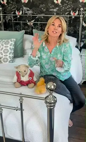 Anthea Turner OnlyFans Leaked Free Thumbnail Picture - #jixy15mkBv