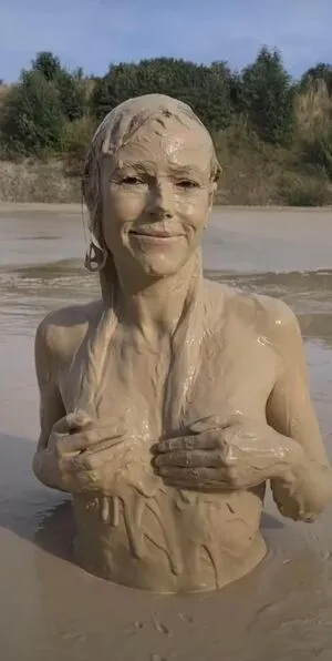 Antje Mnning OnlyFans Leaked Free Thumbnail Picture - #nfW988xxJv