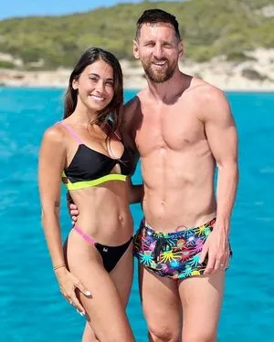 Antonela Roccuzzo OnlyFans Leaked Free Thumbnail Picture - #neaGWf51kv
