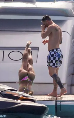 Antonella Roccuzzo OnlyFans Leaked Free Thumbnail Picture - #32UE98AWky